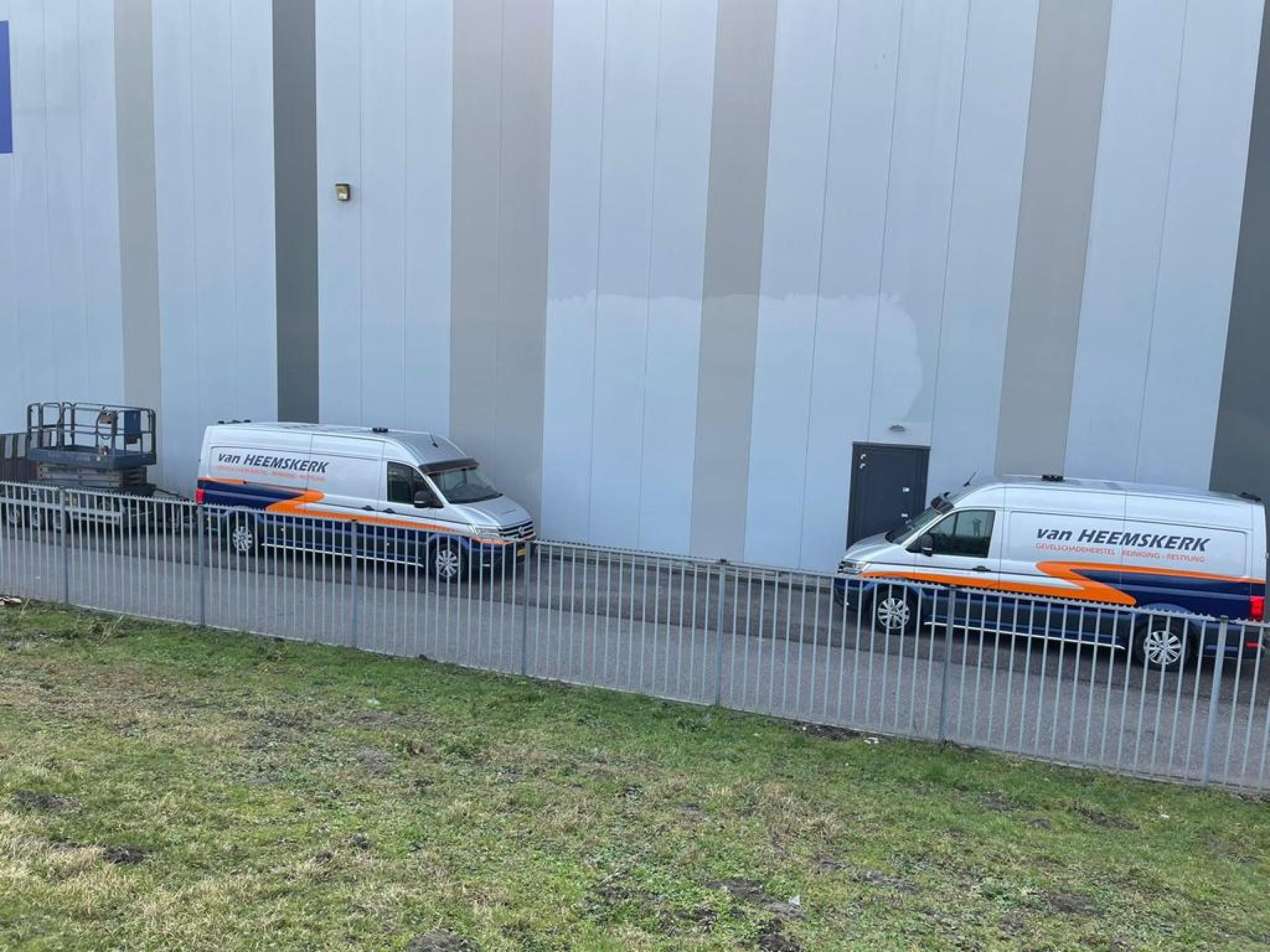 Spezialist für Instandsetzung und Reparatur, Reinigung und Neugestaltung von Firmengebäuden 